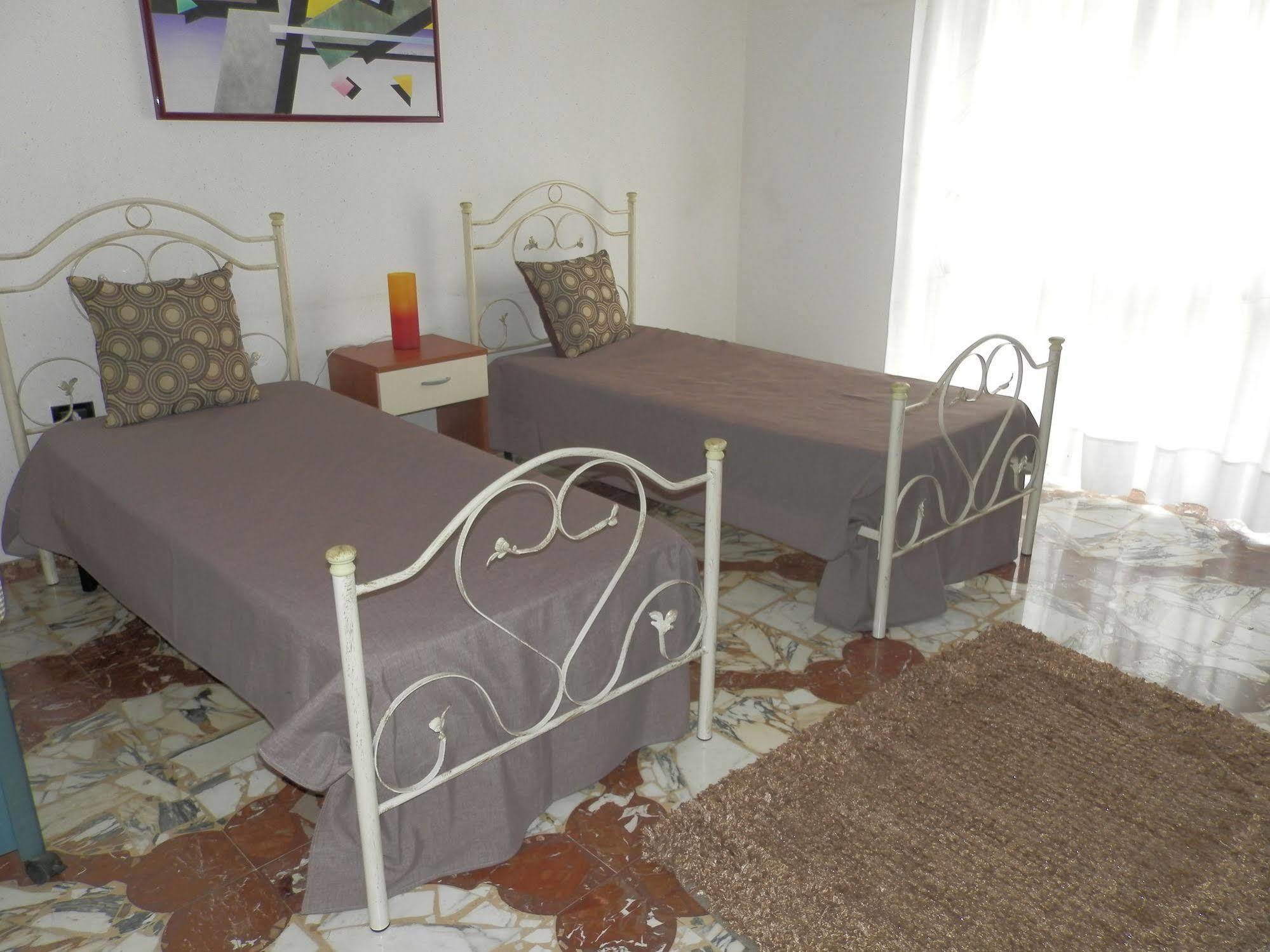Solarino Il Giardino Delle Calendule B&B מראה חיצוני תמונה